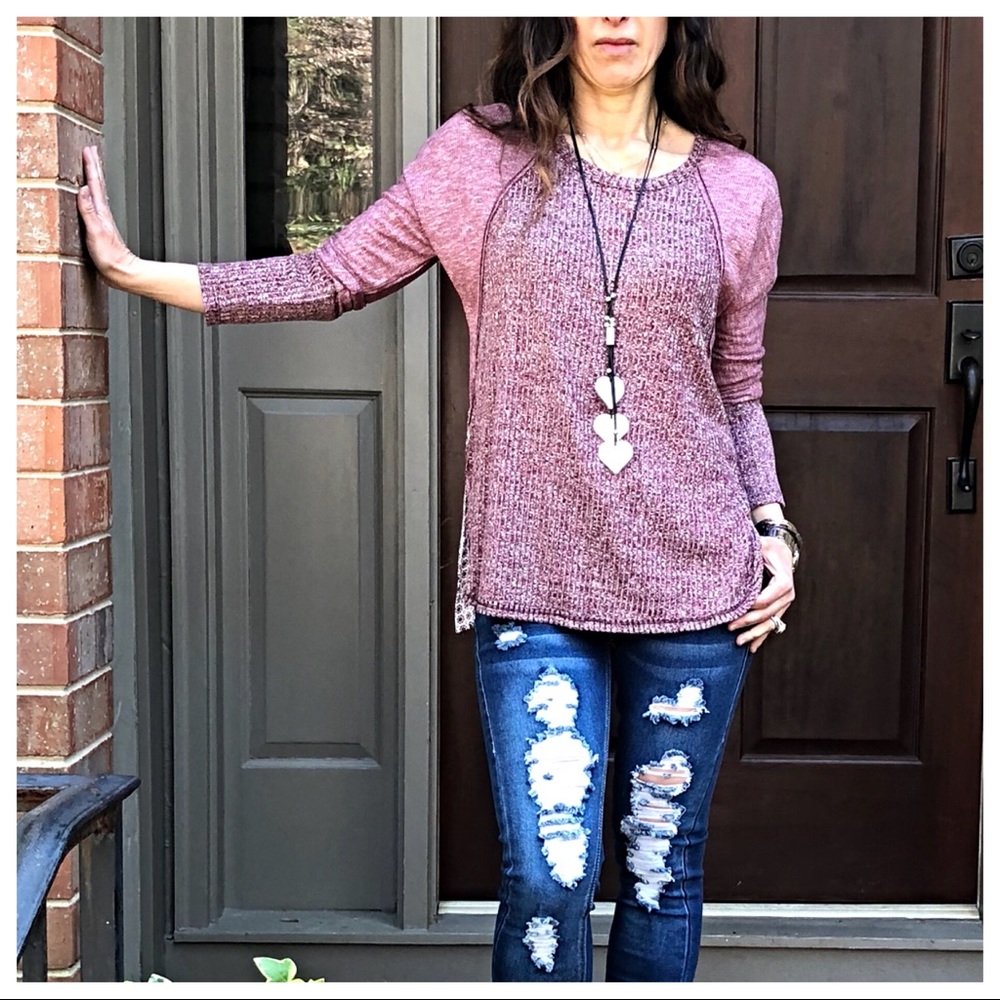 ✨LAST ONE ✨Burgundy ribbed floral back top - Picture 6 of 7